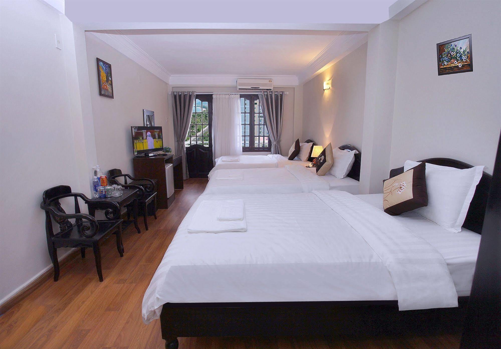 Pho Bien Hotel Nha Trang Buitenkant foto