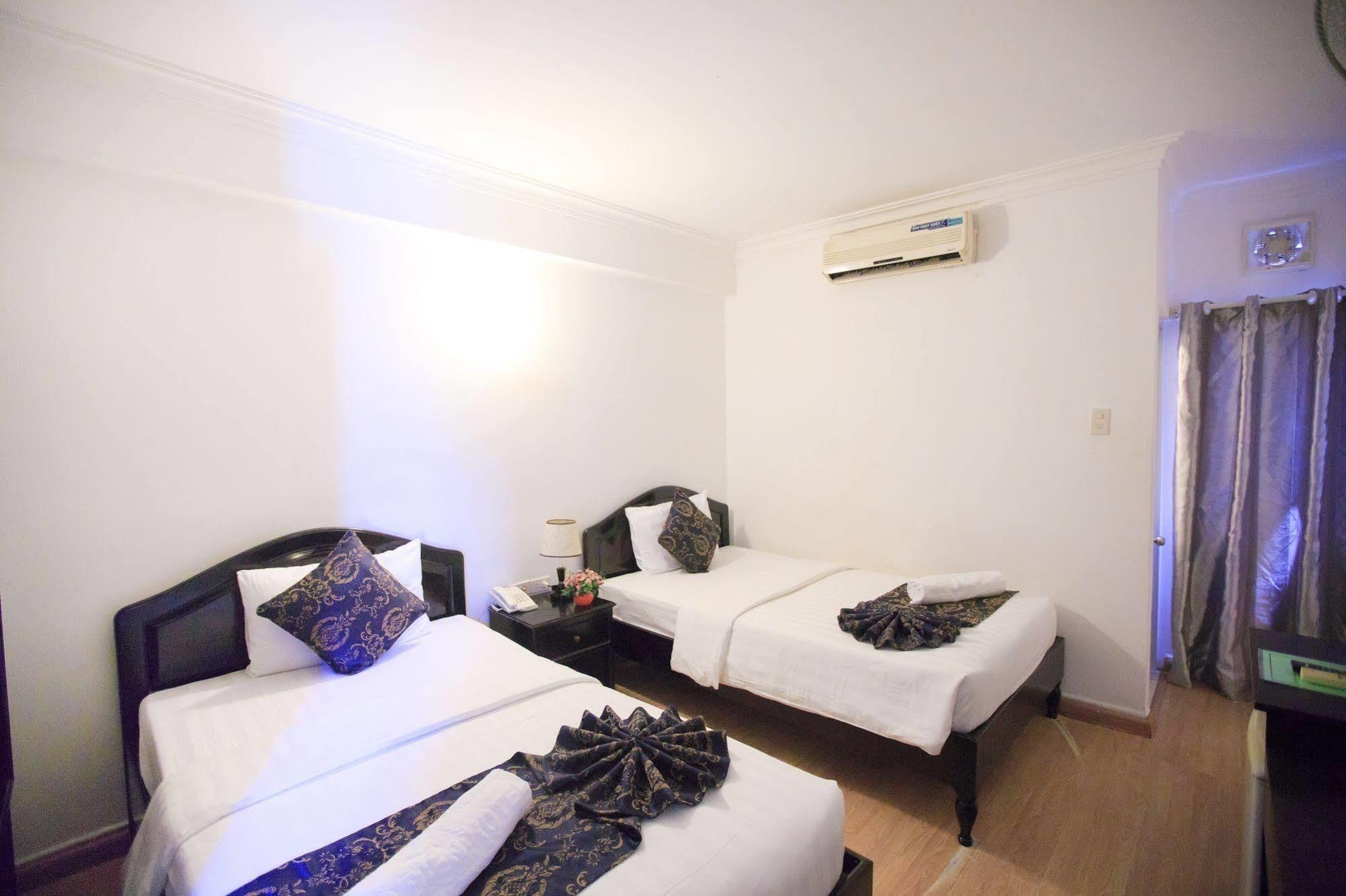 Pho Bien Hotel Nha Trang Buitenkant foto