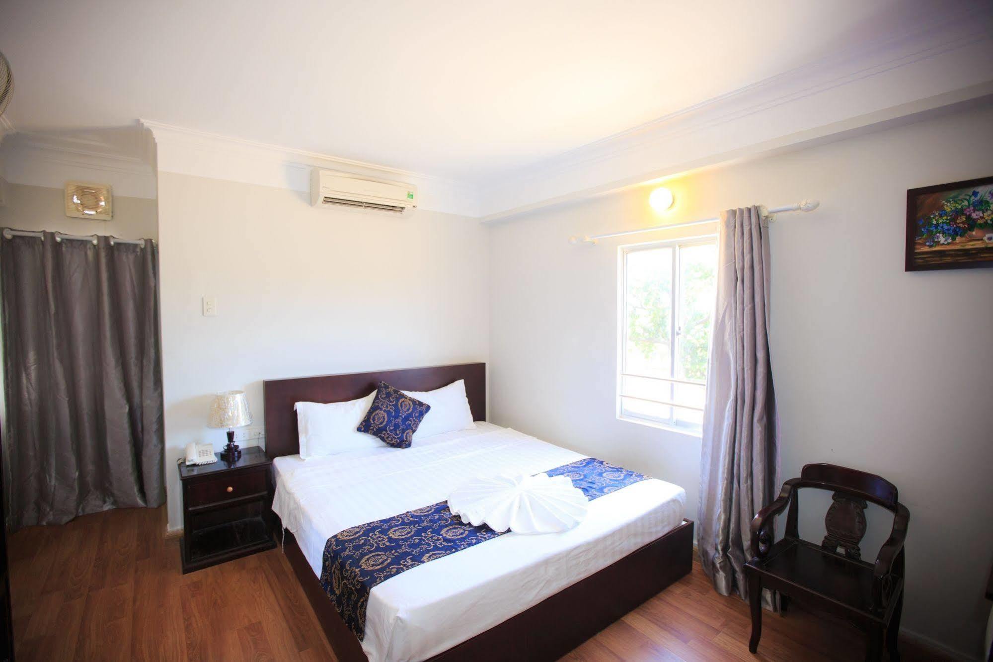 Pho Bien Hotel Nha Trang Buitenkant foto