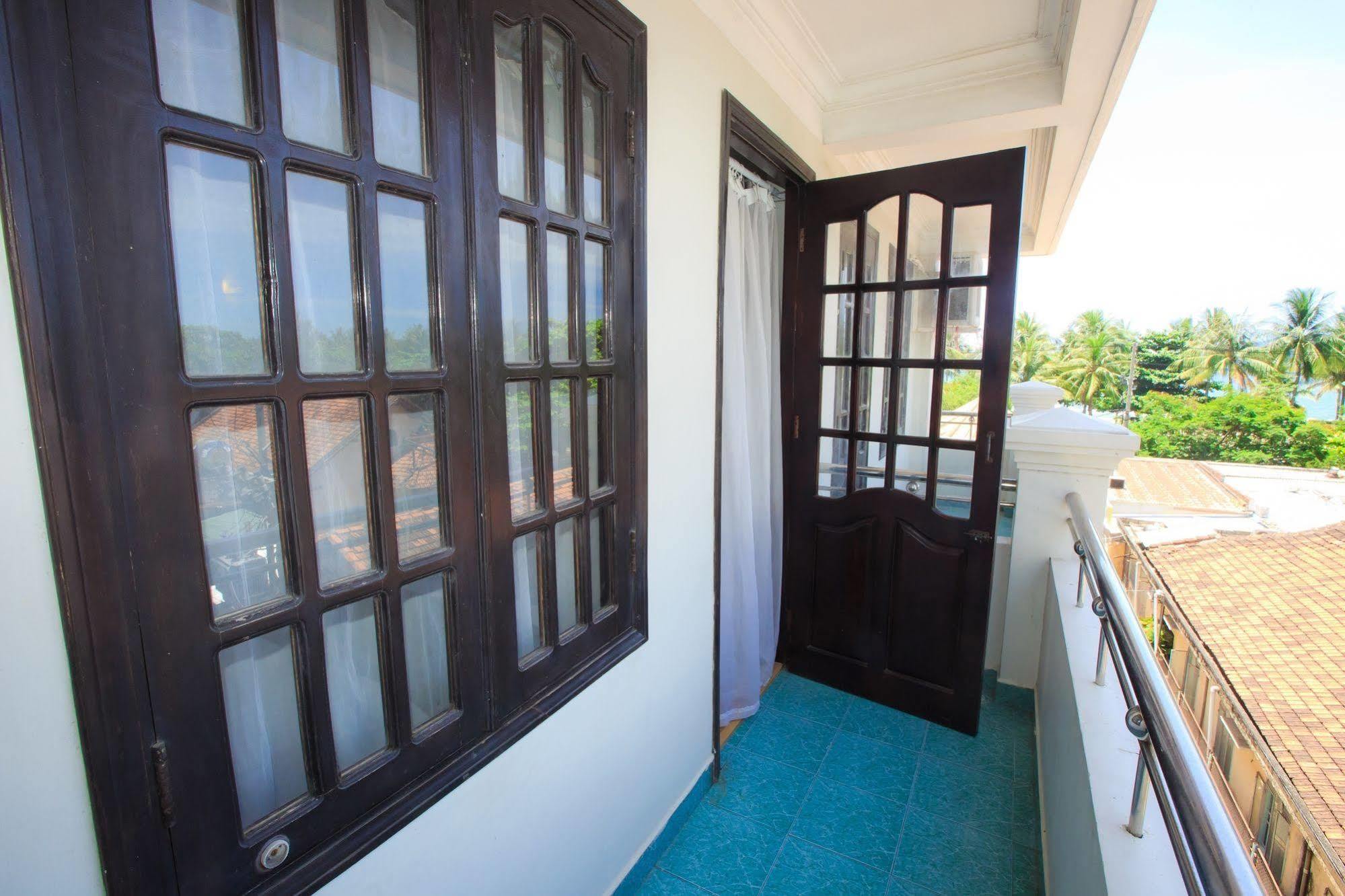 Pho Bien Hotel Nha Trang Buitenkant foto